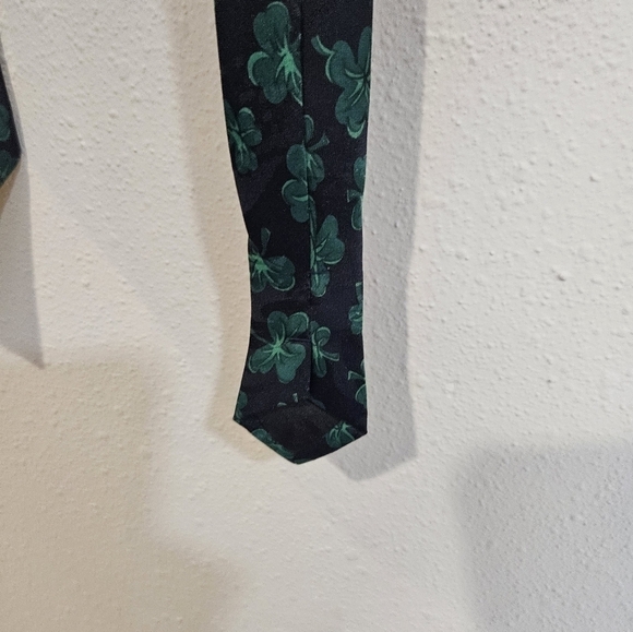 Shamrock St. Patrick's Day tie - Picture 5 of 7